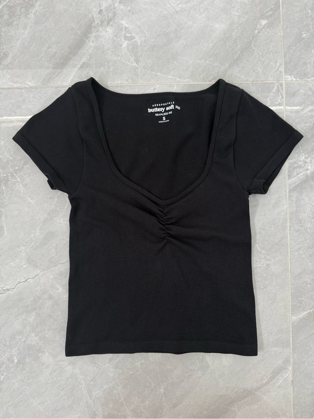 Women’s Aeropostale Buttery Soft Seamless Ribbed Basic Short Sleeve Shirt Small
